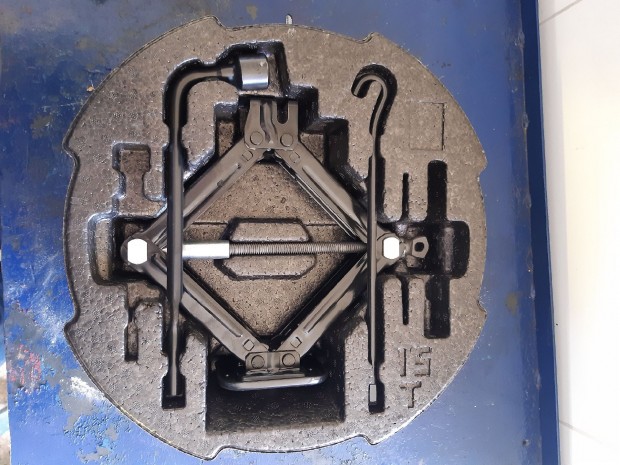 Kia Ceed (ED) 06-12 Emel� Szett