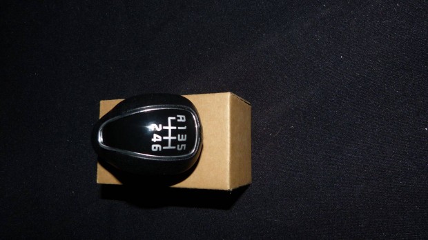 Kia Ceed, Sportage br sebvltgomb, j