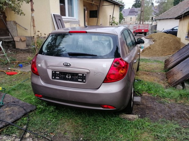 Kia Ceed cee'd lkhrt 