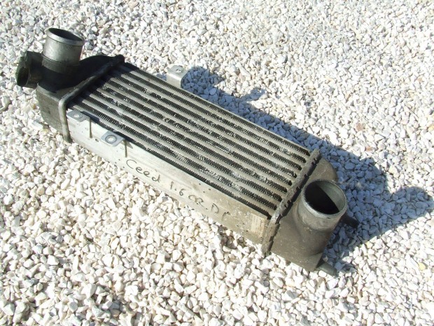Kia Ceed ed cooler h�t� 1.6 crdi intercooler