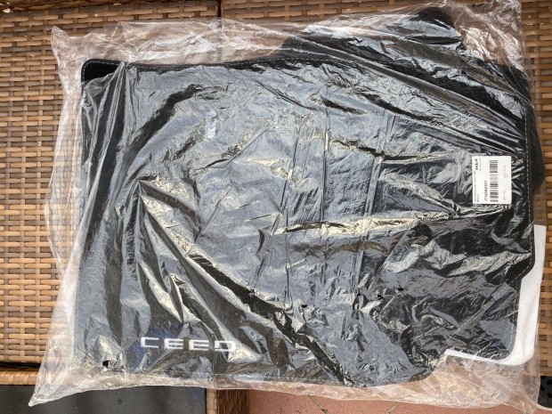 Kia Ceed gy�ri textil/sz�vet sz�nyeg garnit�ra/k�szlet