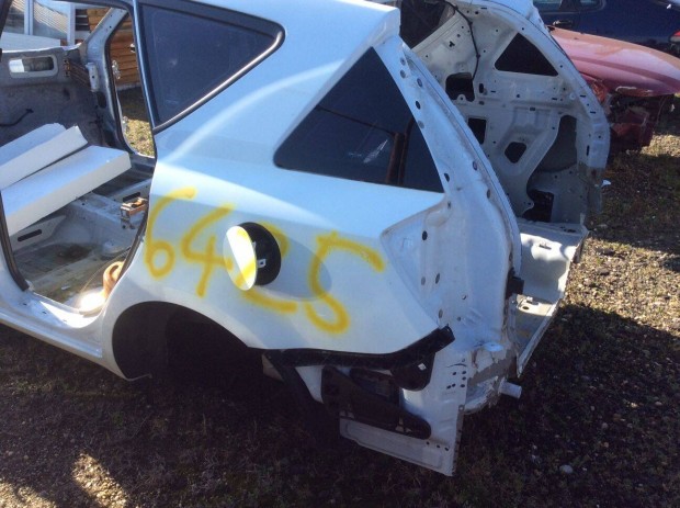 Kia Ceed kombi -12' b.h. s�rv�d� 1/4