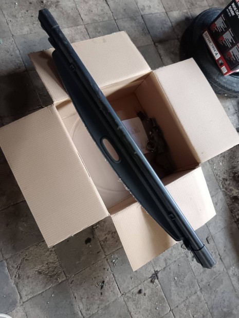 Kia Ceed kombi csomagtér roló