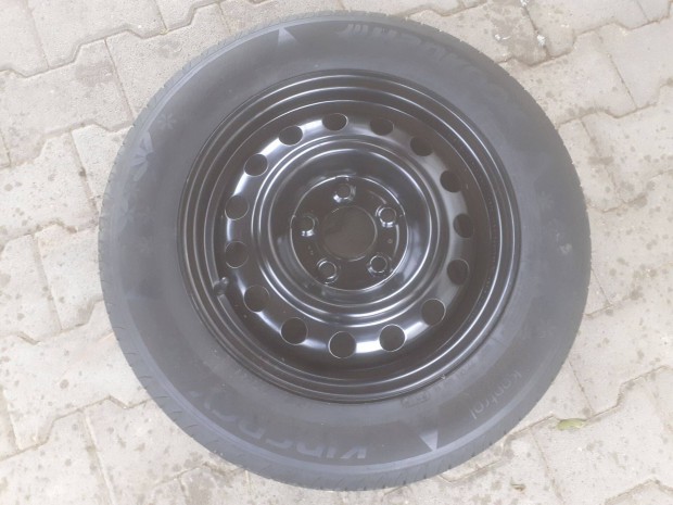 Kia Hyundai felni gumival 5x114,3