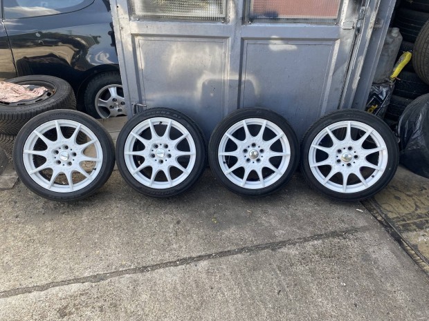 Kia Hyundai knnytett magnzium verseny felni gumival 215/45 R17