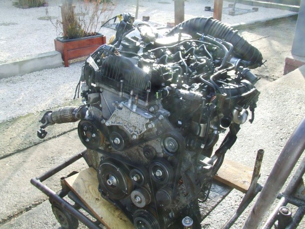 Kia Hyundai motor D4HA 2.0 crdi egyben
