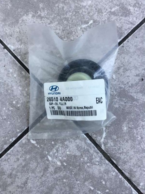 Kia Hyundai olajbetöltő sapka 265104A000