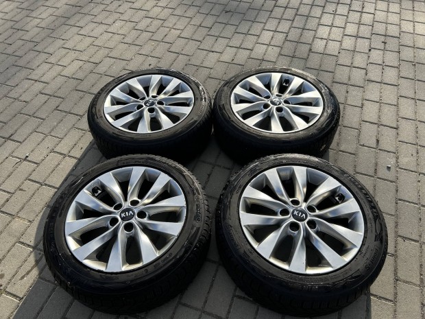Kia Optima 17 zoll alufelni szett j� t�li gumival