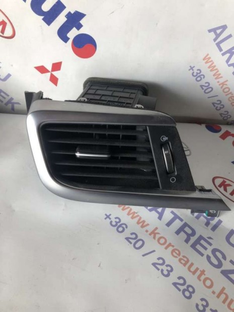 Kia Optima JF műszerfal szellőző bal 84790D4000SG7-BON