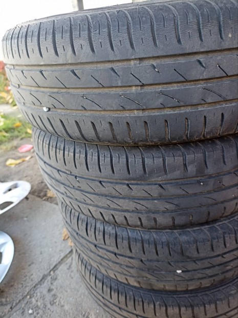 Kia Picanto 4x100 14" lemezfelni nyri gumival