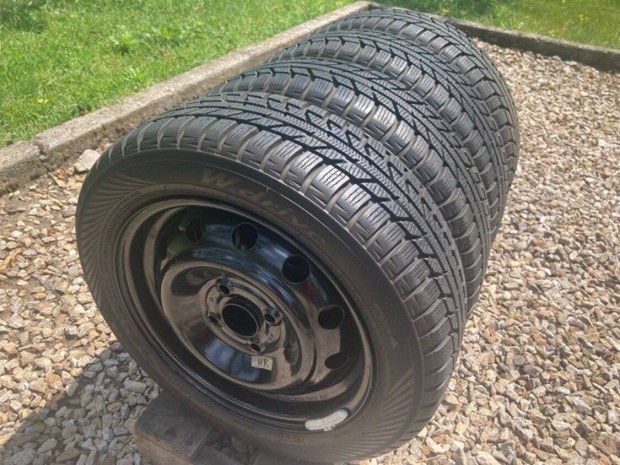 Kia Picanto tli szett 165/60 R14 M+S gumikkal