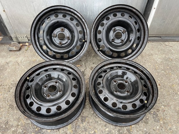 Kia Rio 4x100 5,5x 15" lemezfelni garnitra