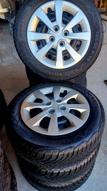 Kia Rio Hyundai I20 Yaris Suzuki 4x100 185/65r15 tli garnitra 