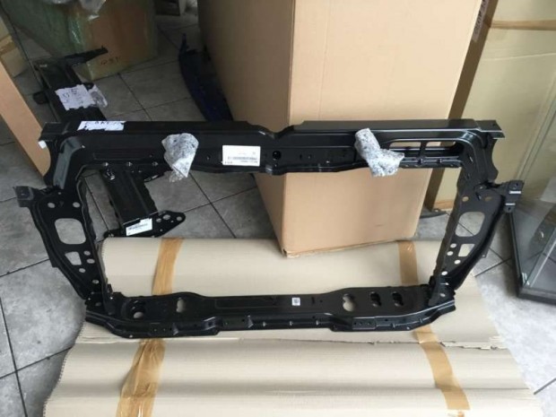 Kia Rio YB homlokfal 64101H8000