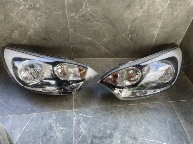 Kia Rio fényszóró 2db