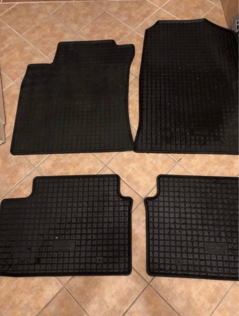 Kia Seed kombi gumiszonyeg új