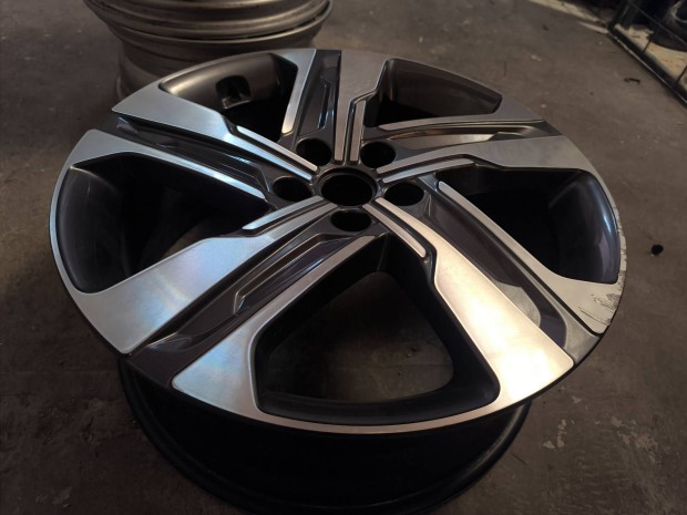 Kia Sorento gyri alufelni 19x7,5, 5x114,3