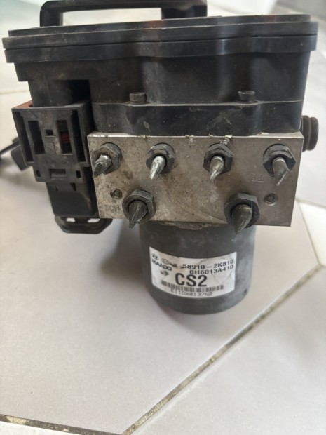 Kia Soul ABS kocka 589102K810