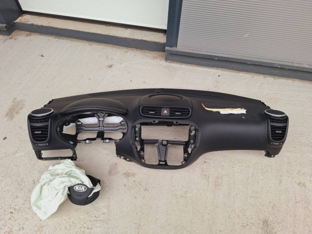 Kia Soul II műszerfal +kormánylégzsák