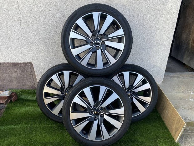 Kia Sportage 19"-os front polír alufelni szett 245/45R19