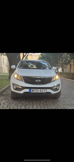 Kia Sportage 1.6 Benzinre (2014)vrosi terepjr 