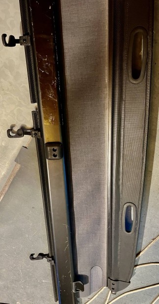 Kia Sportage II gy�ri csomagt�r rol� elad�