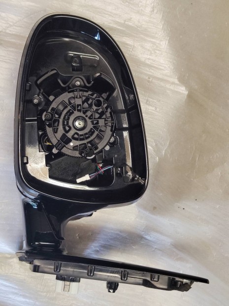 Kia Sportage QL bal t�k�r h�z 