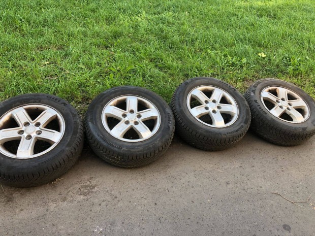 Kia Sportage /Hyundai 16" alufelni 215x65xR16 tli gumival elad!