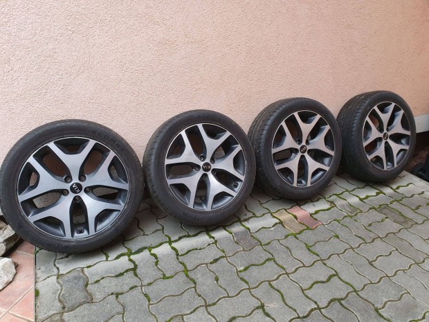 Kia Sportage alufelni ny�ri gumival