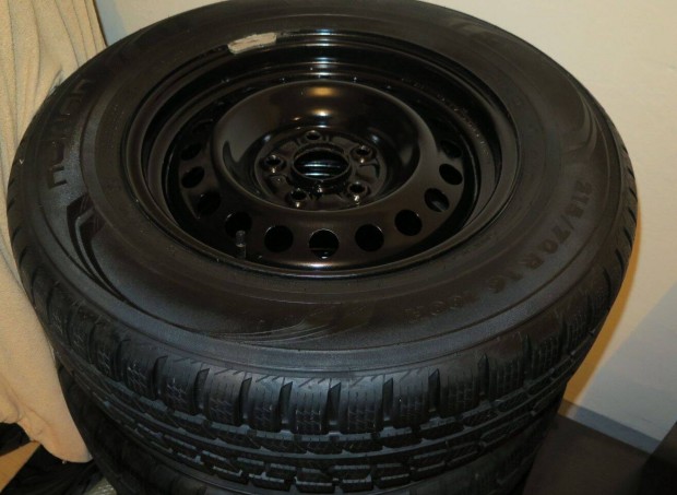 Kia Sportage gumi garnitra, kerk, gumi 215/70 R16