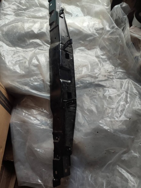 Kia Stinger alkatrszek 