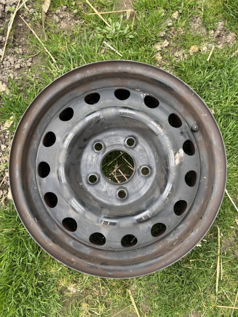 Kia, Hyundai R15 lemez felni garnit�ra