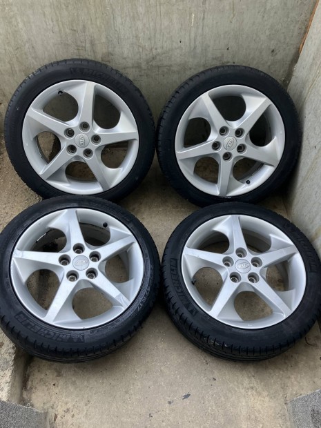 Kia ceed 17 col 5x114,3 gyári alufelni