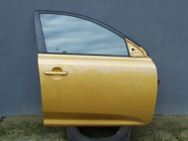 Kia ceed ed jobb első ajtó kompletten hibátlan kombi
