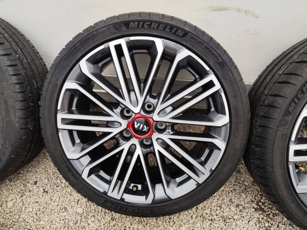 Kia ceed proceed gyári alufelni 5x114,3 18"