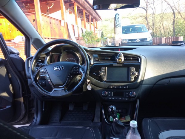 Kia ceed sw 1.6 benzin első tulajdonostól szép állapotban