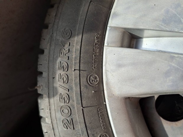 Kia fmfelni 5114,3 ET45 16-os