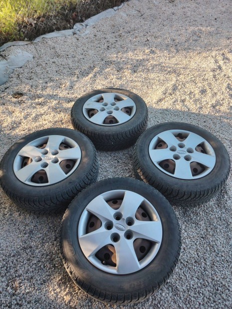 Kia gyári lemezfelni 15/205/60