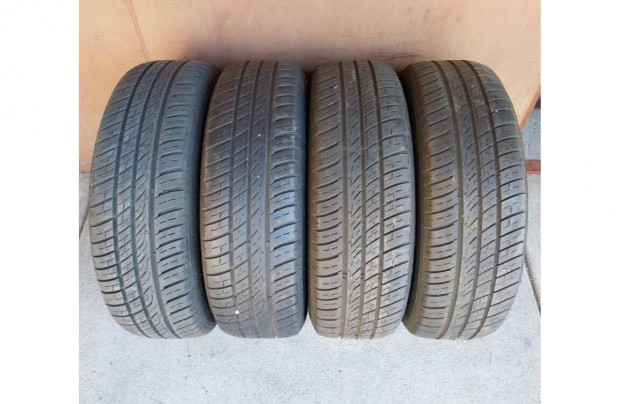 Kia venga ceed hundai 4db acél felni 5X114,3 5,5J ET47 R15 gumival