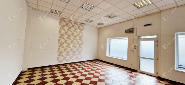 Kiad� 126 nm-es iroda Miskolc