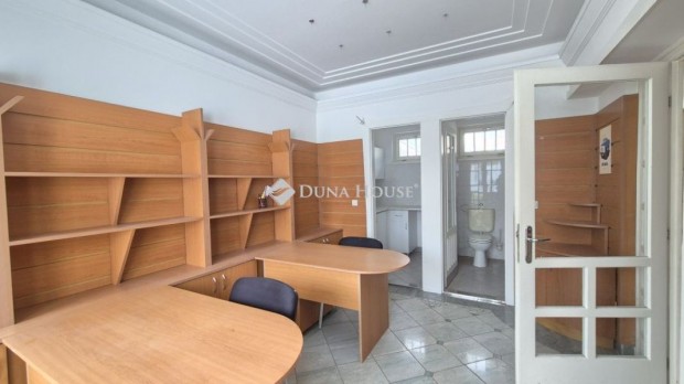 Kiad� 190 nm-es h�z Kecskem�t