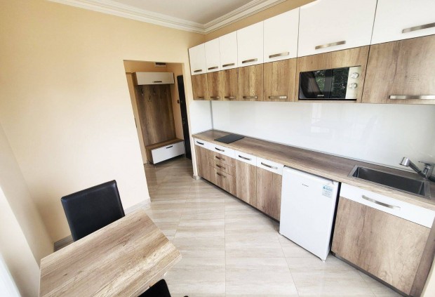 Kiad� 1 szob�s lak�s a G�r�mbei Cukr�szda mellett