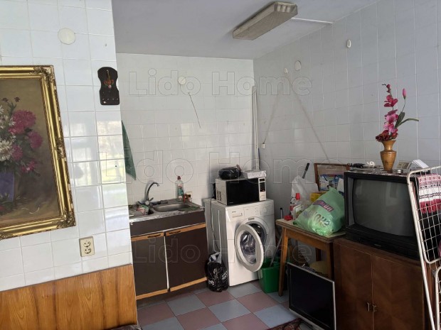 Kiad� 24 m2-es �zlethelyis�g