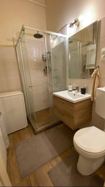 Kiad� 2 szob�s lak�s 2. ker�let