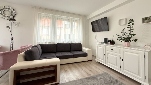 Kiadó 36 m2 új építésű tégla lakás, Debrecen