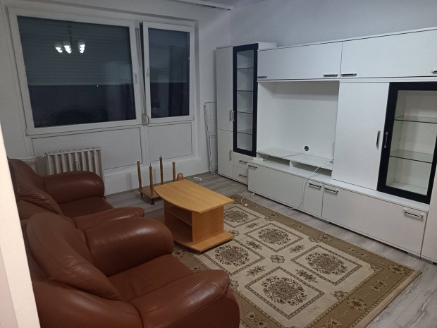 Kiad� 40nm-es 1. emeleti lak�s Kertv�rosban