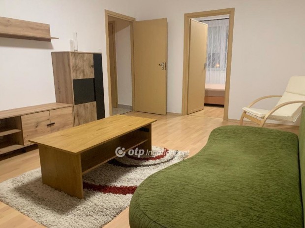 Kiad� 52 nm-es lak�s Ny�regyh�za