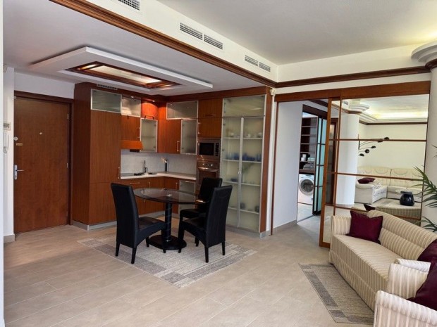 Kiad� 56 nm-es Fel�j�tott t�gla lak�s Budapest V. ker�let