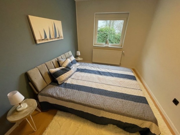 Kiad� 98 nm-es lak�s P�cs