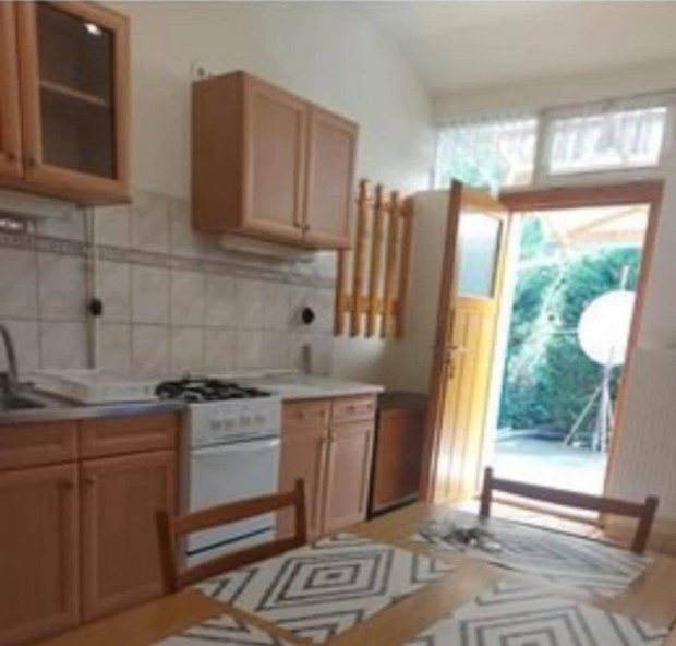 Kiad� Alb�rlet Soroks�ron